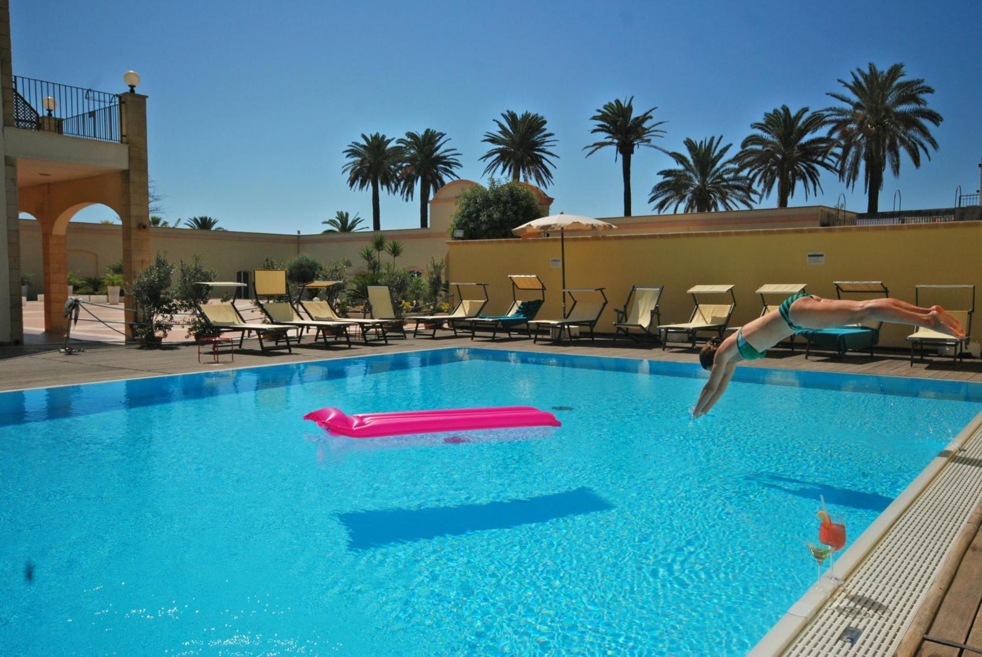 Mahara Hotel & Wellness Мадзара-дель-Валло Екстер'єр фото